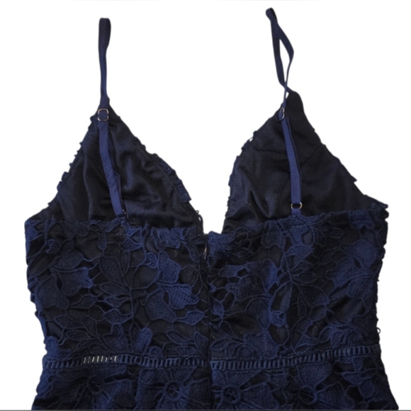 NWT Morning Mist Beautiful dark blue navy overlay lace dress women's size 10. - Picture 4 of 13